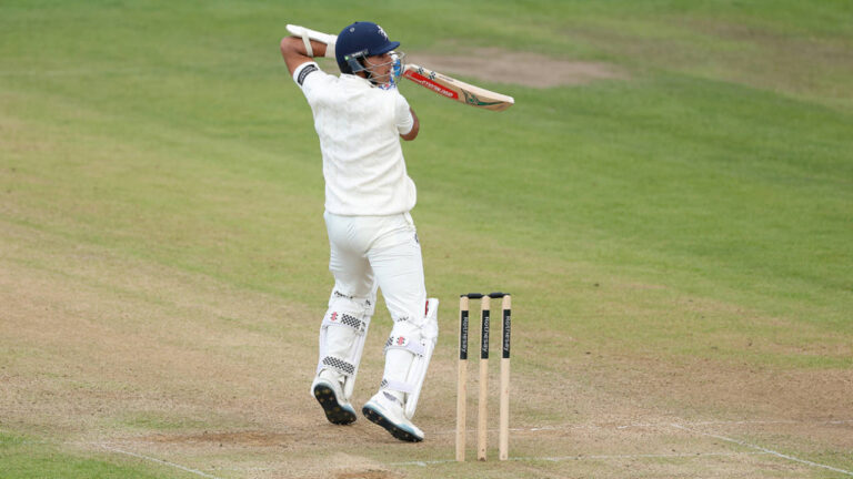 Ekansh Singh 95 props up Lions after Tiaan van Vuuren five-for – Ekansh Singh ki 95 runs ki innings, England Lions aur South Africa A ka muqabla